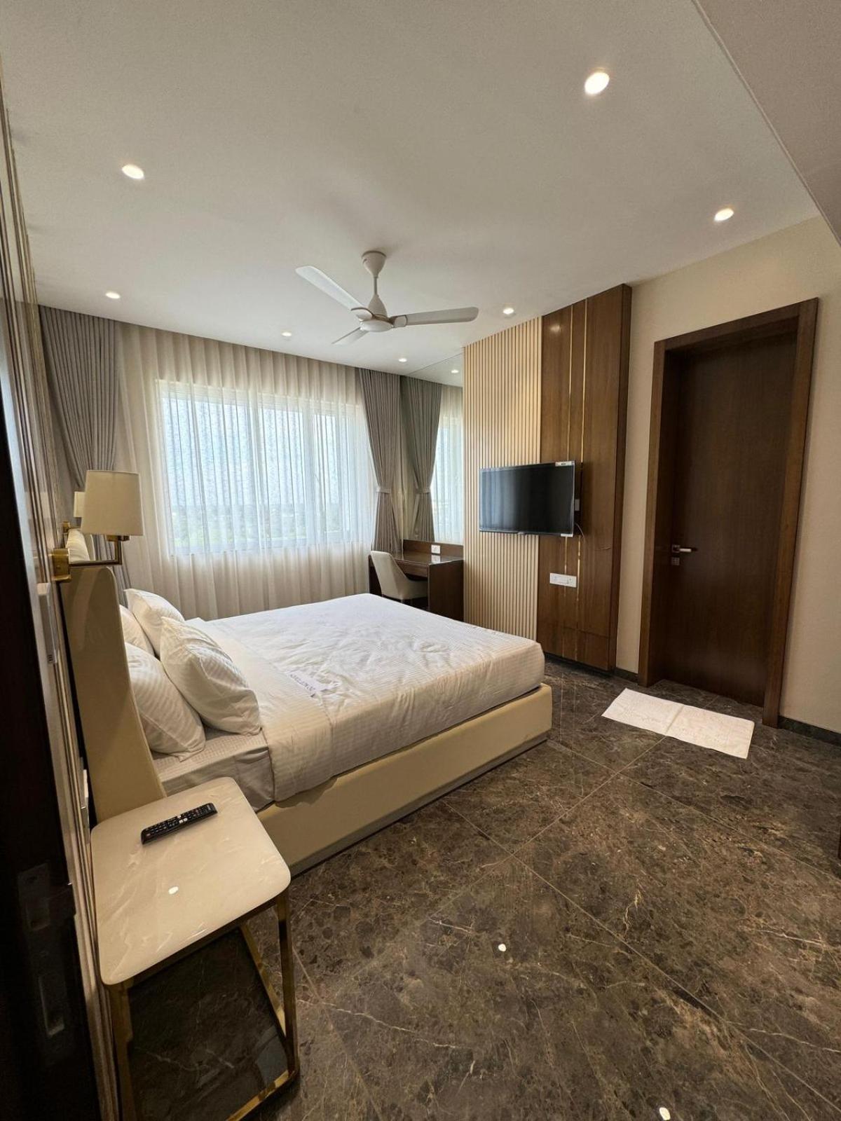 Hotel Carnival Parbhani エクステリア 写真