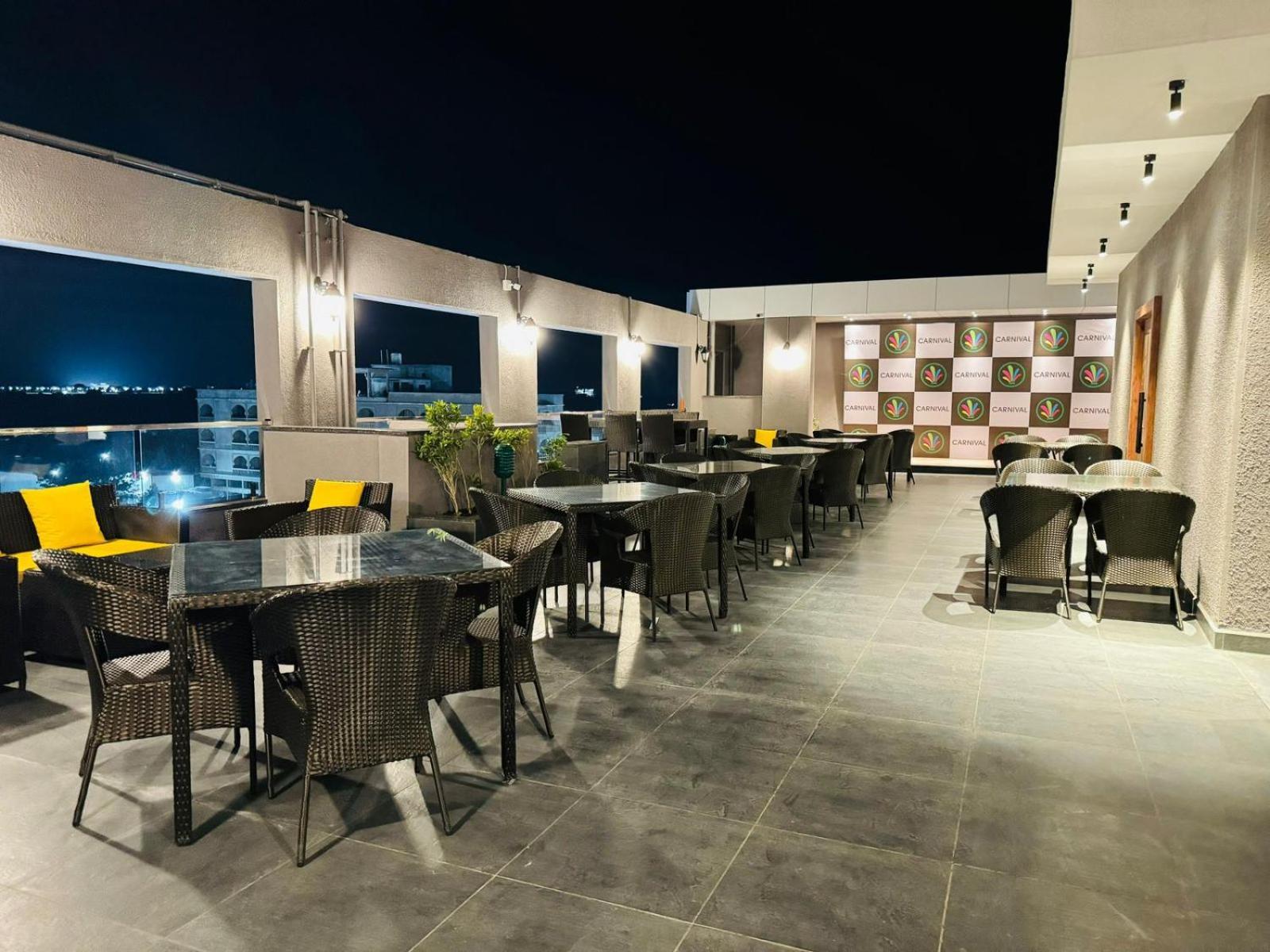 Hotel Carnival Parbhani エクステリア 写真